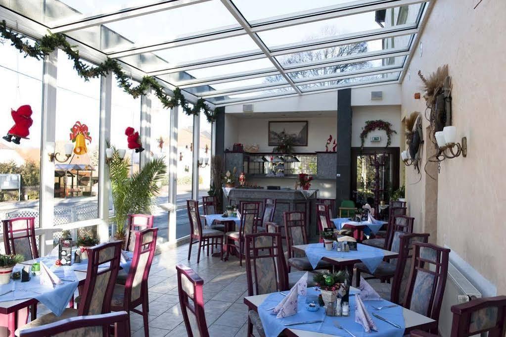 Hotel & Ristorante Positano Radeburg Exterior photo